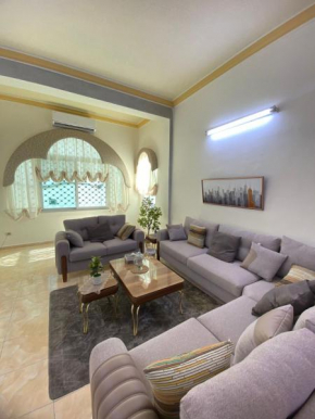 The heart of Jabal alweibdeh 2,000 SF entire apartment